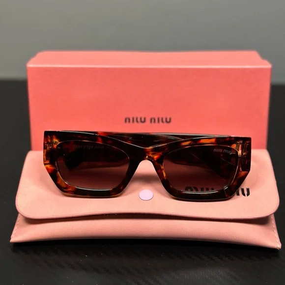 Miu Miu Tortoise Shell Sunglasses - Picture 4 of 10